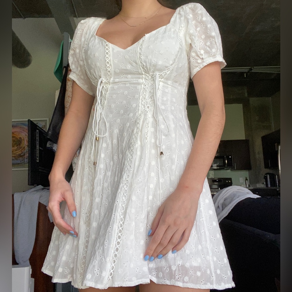 Seven wonders | RUNAWAY the label white eyelet dress - Picture 2 of 7